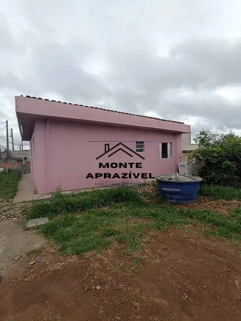 Casa com 2 quartos para alugar, 210m2 em Jardim São Luís, Suzano - SP - imagem 3 Foto 3 de Casa com 2 quartos para alugar, 210m2 em Jardim São Luís, Suzano - SP