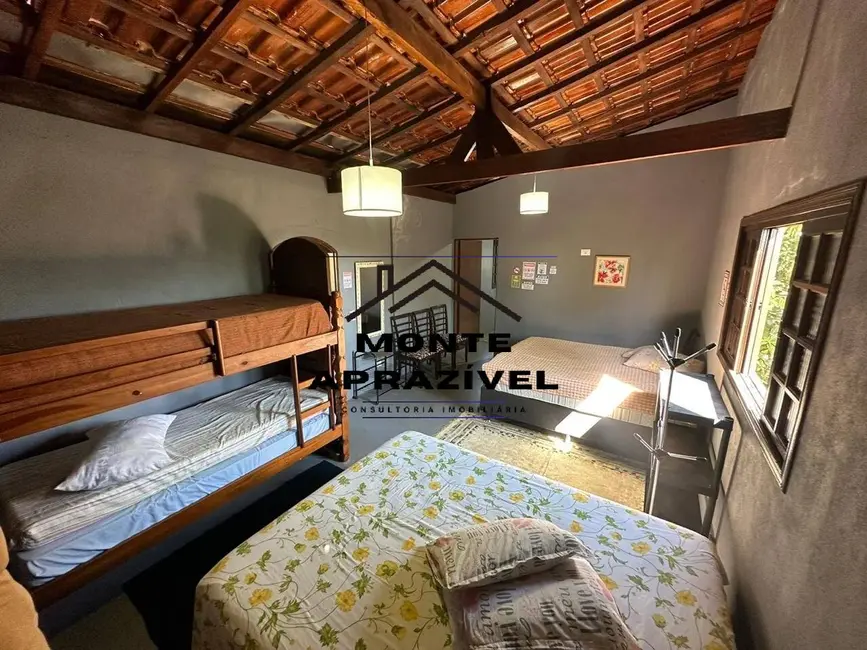 Chácara com 5 quartos à venda e para alugar, 1000m2 em Chácara Nossa Senhora Aparecida II, Suzano - SP - imagem 6 Foto 6 de Chácara com 5 quartos à venda e para alugar, 1000m2 em Chácara Nossa Senhora Aparecida II, Suzano - SP