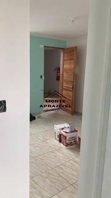 Foto 2 de Apartamento com 2 quartos para alugar, 45m2 em Parque Santa Rosa, Suzano - SP