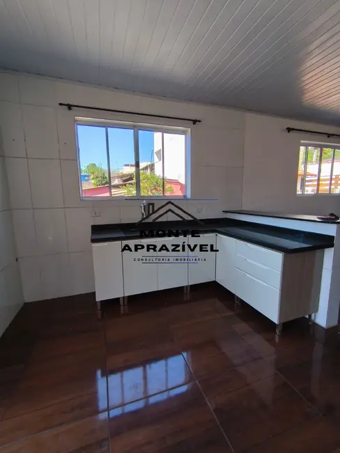 Foto 3 de Casa com 2 quartos para alugar, 250m2 em Vila São Pedro, Suzano - SP