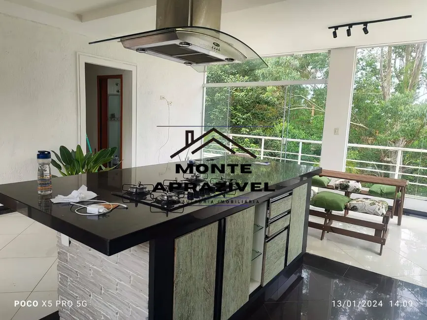 Foto 1 de Sobrado com 3 quartos à venda, 600m2 em Ipelândia, Suzano - SP