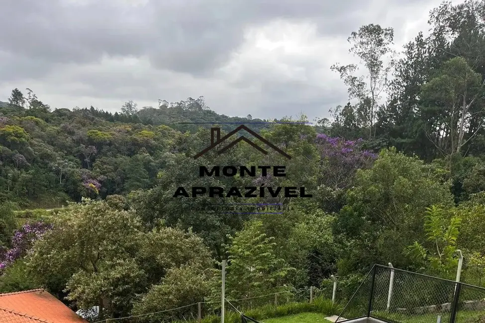 Chácara com 3 quartos à venda, 1573m2 em Clube dos Oficiais, Suzano - SP - imagem 6 Foto 6 de Chácara com 3 quartos à venda, 1573m2 em Clube dos Oficiais, Suzano - SP