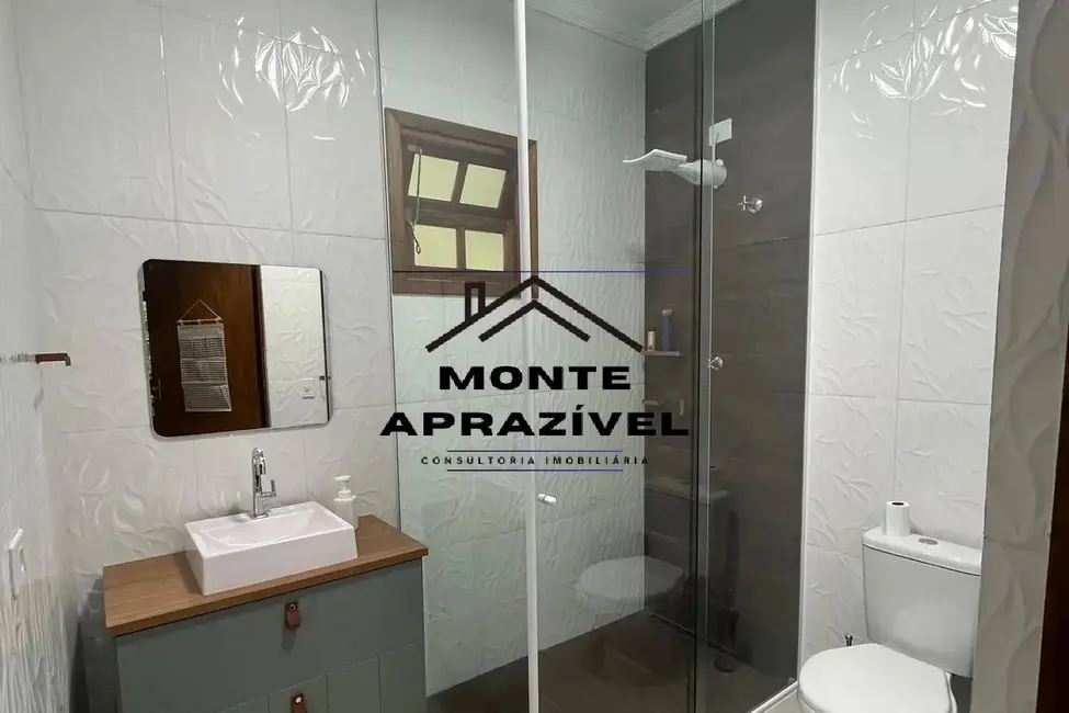Chácara com 3 quartos à venda, 1573m2 em Clube dos Oficiais, Suzano - SP - imagem 2 Foto 2 de Chácara com 3 quartos à venda, 1573m2 em Clube dos Oficiais, Suzano - SP