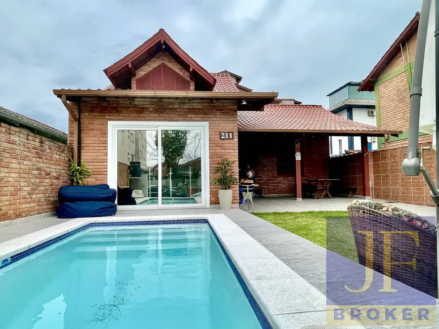 Foto 6 de Casa com 3 quartos à venda e para alugar, 250m2 em Canasvieiras, Florianopolis - SC