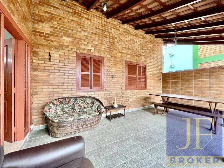 Foto 9 de Casa com 3 quartos à venda e para alugar, 250m2 em Canasvieiras, Florianopolis - SC