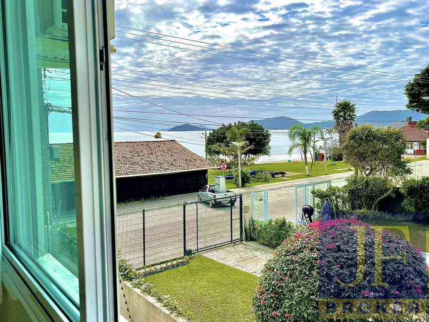 Foto 1 de Apartamento com 1 quarto à venda e para alugar, 40m2 em Canasvieiras, Florianopolis - SC