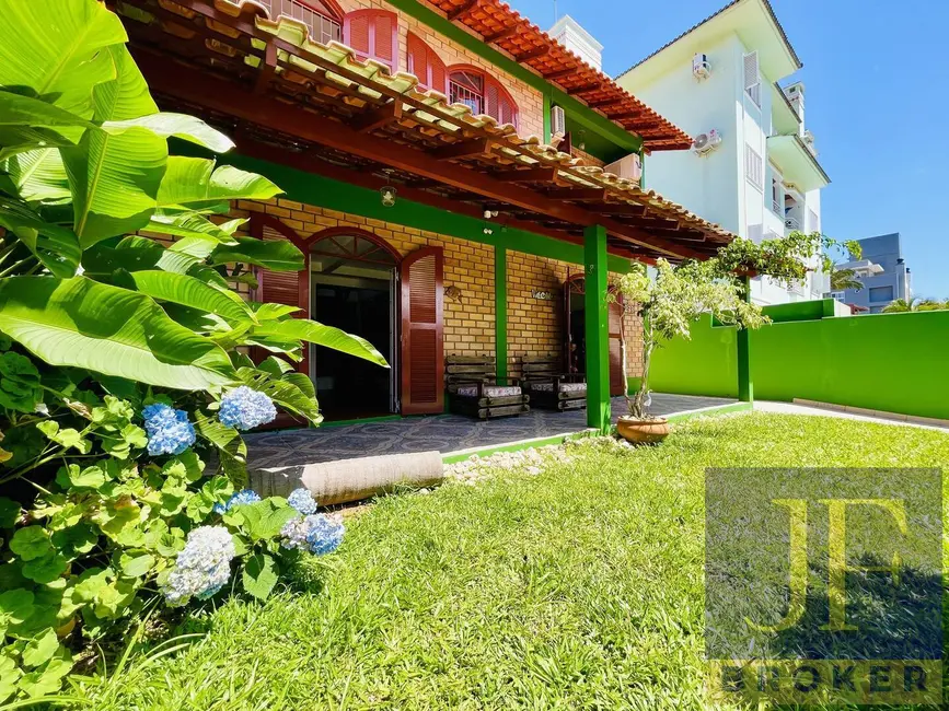 Foto 3 de Casa com 3 quartos à venda e para alugar, 120m2 em Canasvieiras, Florianopolis - SC