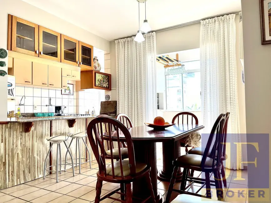 Apartamento com 2 quartos à venda e para alugar, 70m2 em Canasvieiras, Florianopolis - SC - imagem 4 Foto 4 de Apartamento com 2 quartos à venda e para alugar, 70m2 em Canasvieiras, Florianopolis - SC