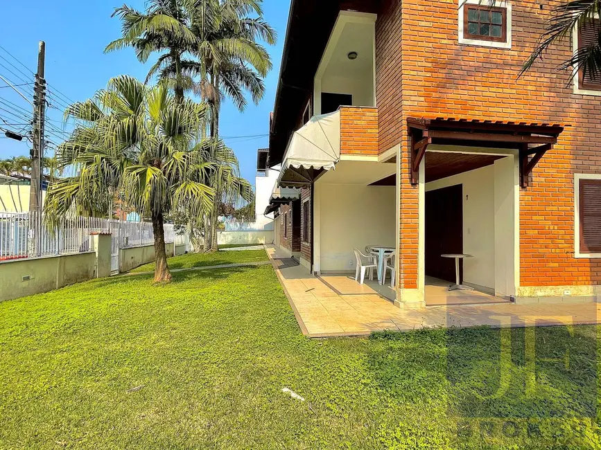 Foto 2 de Casa com 4 quartos à venda e para alugar, 160m2 em Canasvieiras, Florianopolis - SC