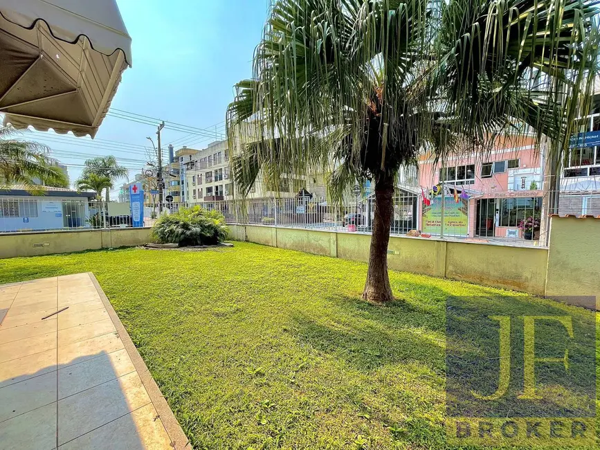 Foto 3 de Casa com 4 quartos à venda e para alugar, 160m2 em Canasvieiras, Florianopolis - SC