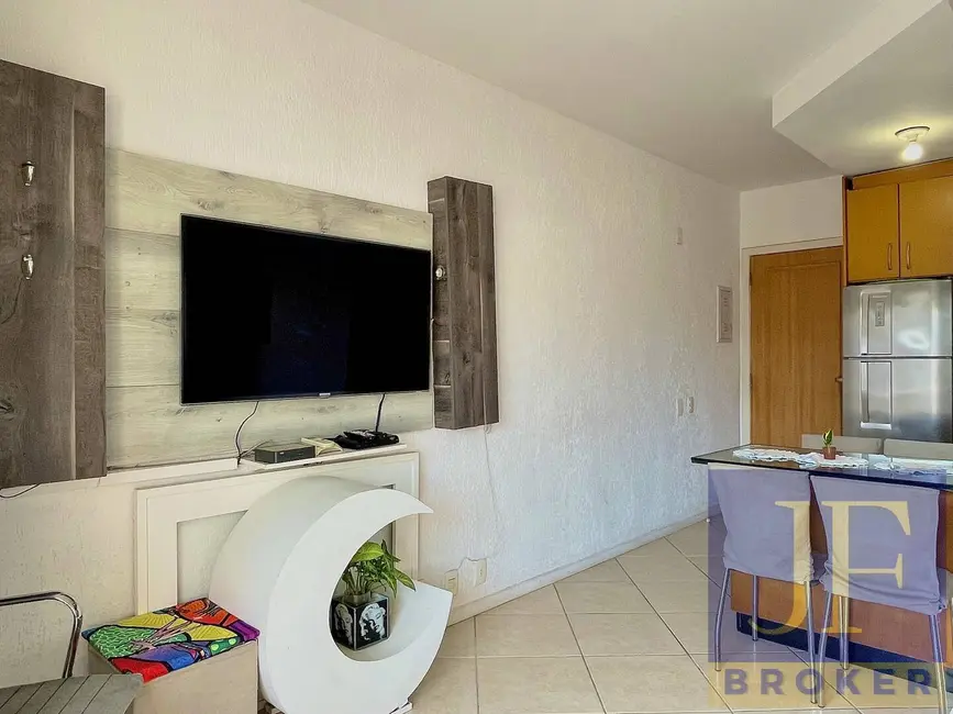 Apartamento com 1 quarto à venda e para alugar, 45m2 em Canasvieiras, Florianopolis - SC - imagem 8 Foto 8 de Apartamento com 1 quarto à venda e para alugar, 45m2 em Canasvieiras, Florianopolis - SC