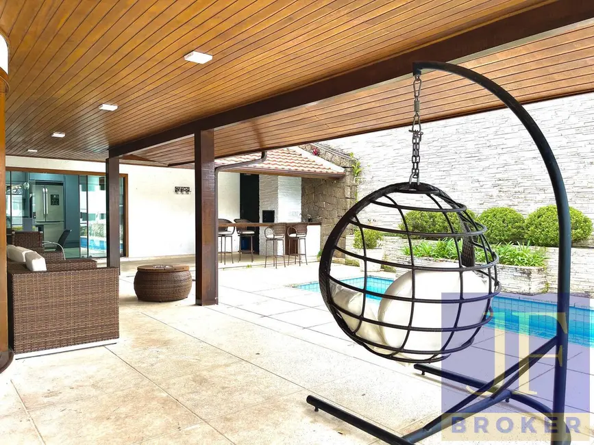 Casa com 5 quartos à venda e para alugar, 400m2 em Canasvieiras, Florianopolis - SC - imagem 5 Foto 5 de Casa com 5 quartos à venda e para alugar, 400m2 em Canasvieiras, Florianopolis - SC