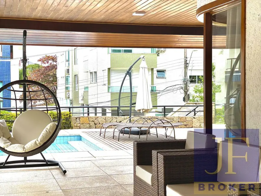 Casa com 5 quartos à venda e para alugar, 400m2 em Canasvieiras, Florianopolis - SC - imagem 6 Foto 6 de Casa com 5 quartos à venda e para alugar, 400m2 em Canasvieiras, Florianopolis - SC