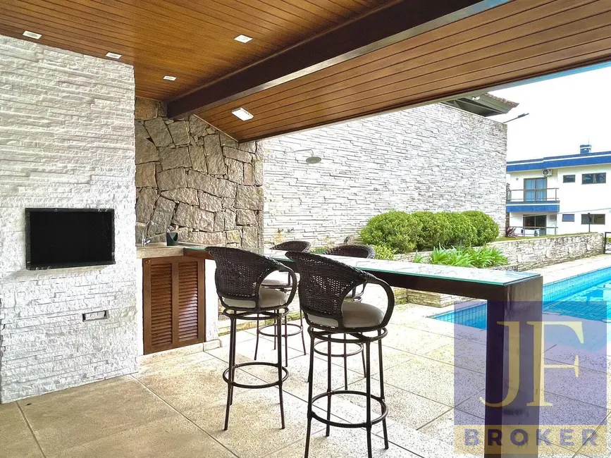 Casa com 5 quartos à venda e para alugar, 400m2 em Canasvieiras, Florianopolis - SC - imagem 8 Foto 8 de Casa com 5 quartos à venda e para alugar, 400m2 em Canasvieiras, Florianopolis - SC