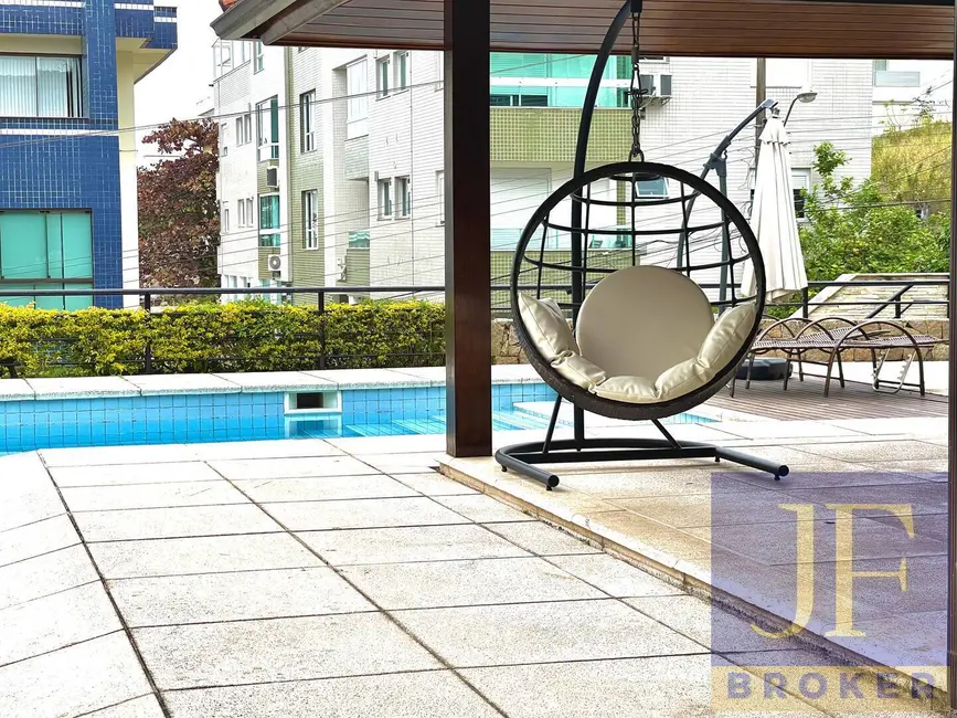 Casa com 5 quartos à venda e para alugar, 400m2 em Canasvieiras, Florianopolis - SC - imagem 4 Foto 4 de Casa com 5 quartos à venda e para alugar, 400m2 em Canasvieiras, Florianopolis - SC