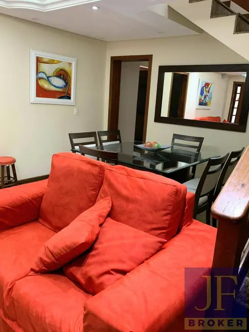 Casa com 6 quartos à venda e para alugar, 180m2 em Canasvieiras, Florianopolis - SC - imagem 4 Foto 4 de Casa com 6 quartos à venda e para alugar, 180m2 em Canasvieiras, Florianopolis - SC