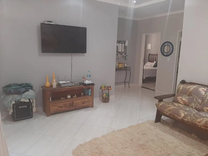 Chácara com 4 quartos à venda, 1040m2 em Tuiuti - SP - imagem 8 Foto 8 de Chácara com 4 quartos à venda, 1040m2 em Tuiuti - SP