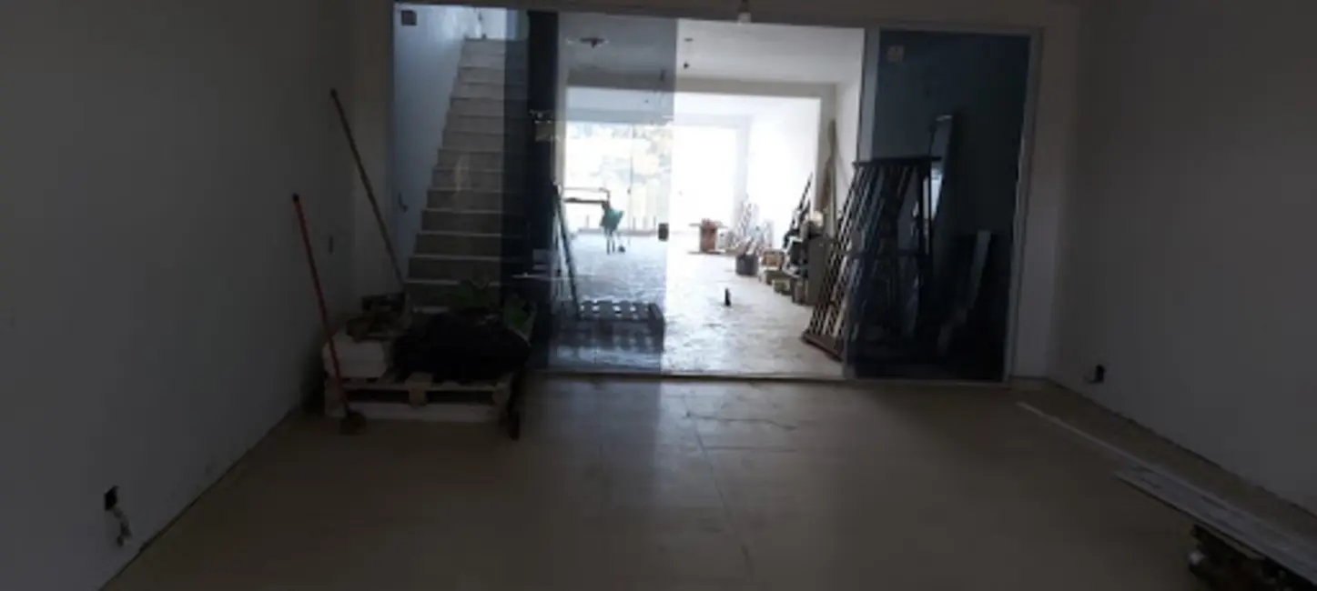 Foto 5 de Casa com 2 quartos à venda, 250m2 em Vitória Régia, Atibaia - SP