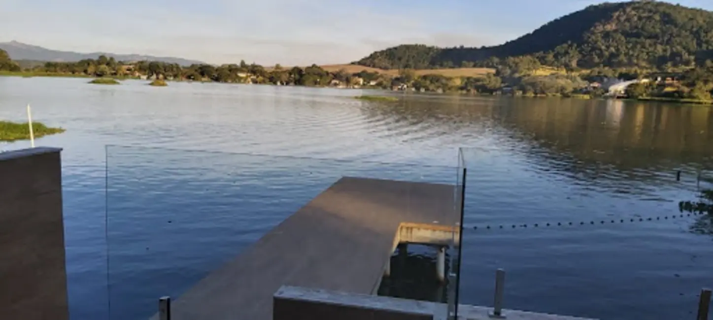 Foto 2 de Casa com 2 quartos à venda, 250m2 em Vitória Régia, Atibaia - SP