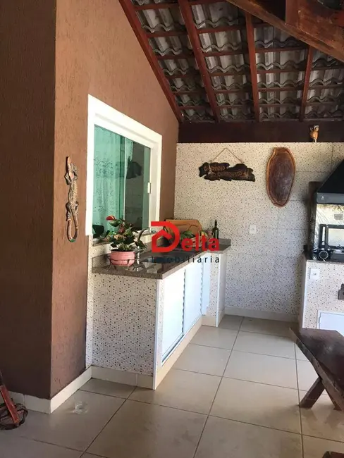 Foto 2 de Chácara com 3 quartos à venda, 1140m2 em Campos de Atibaia, Atibaia - SP