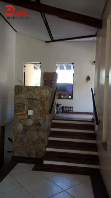 Casa com 3 quartos à venda, 1687m2 em Parque Arco Iris, Atibaia - SP - imagem 8 Foto 8 de Casa com 3 quartos à venda, 1687m2 em Parque Arco Iris, Atibaia - SP