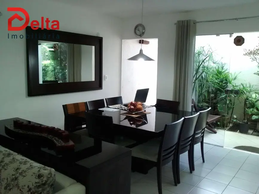 Casa com 3 quartos à venda, 639m2 em Atibaia - SP - imagem 8 Foto 8 de Casa com 3 quartos à venda, 639m2 em Atibaia - SP