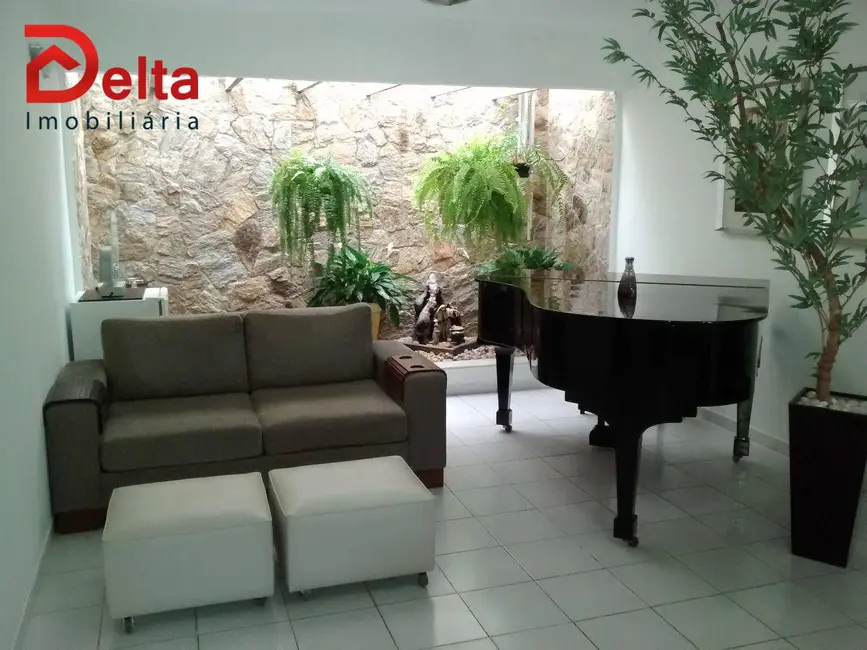 Casa com 3 quartos à venda, 639m2 em Atibaia - SP - imagem 6 Foto 6 de Casa com 3 quartos à venda, 639m2 em Atibaia - SP