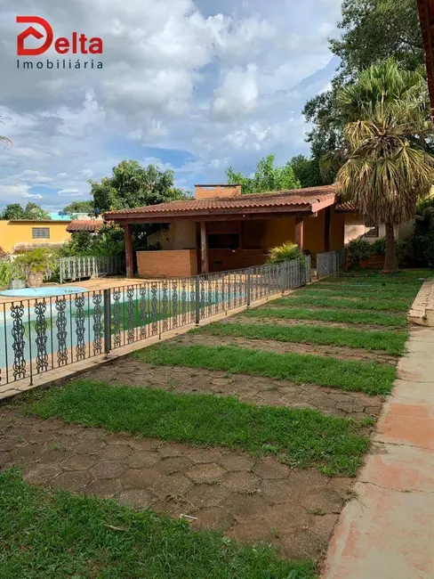 Foto 3 de Chácara com 4 quartos à venda, 1649m2 em Usina, Atibaia - SP