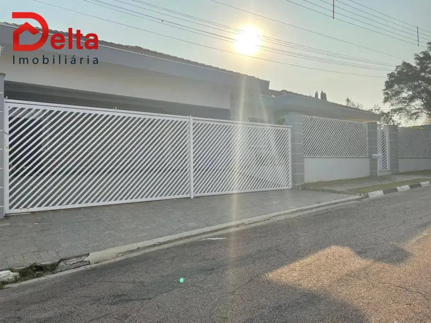 Foto 3 de Casa com 3 quartos à venda, 1000m2 em Atibaia - SP