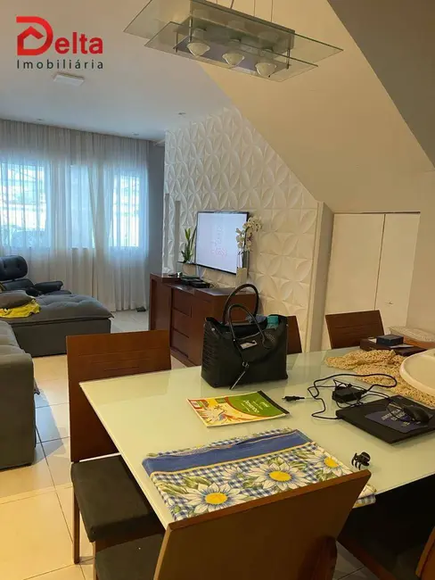 Sobrado com 2 quartos à venda, 500m2 em Recreio Maristela, Atibaia - SP - imagem 5 Foto 5 de Sobrado com 2 quartos à venda, 500m2 em Recreio Maristela, Atibaia - SP