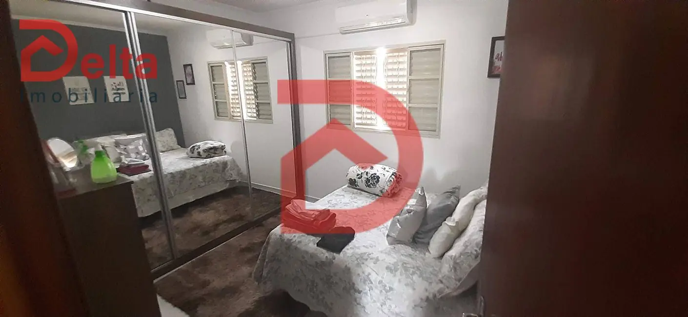 Foto 7 de Casa com 2 quartos à venda, 150m2 em Jardim Imperial, Atibaia - SP