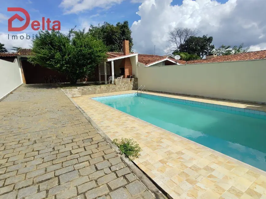 Foto 5 de Casa com 3 quartos para alugar, 500m2 em Atibaia - SP