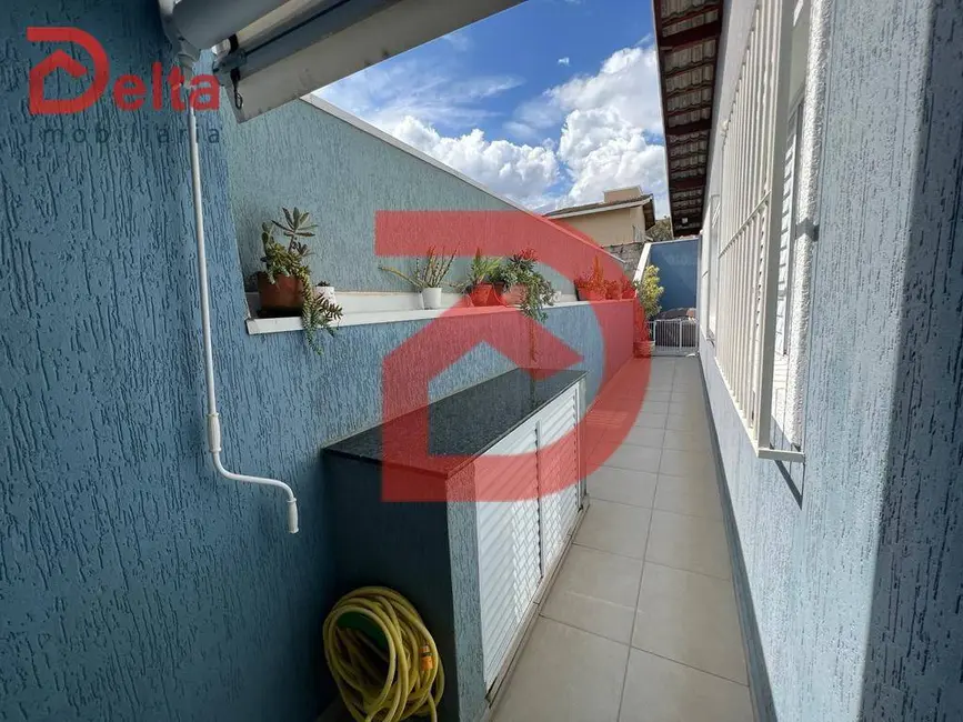 Casa com 3 quartos à venda, 175m2 em Nova Cerejeira, Atibaia - SP - imagem 8 Foto 8 de Casa com 3 quartos à venda, 175m2 em Nova Cerejeira, Atibaia - SP