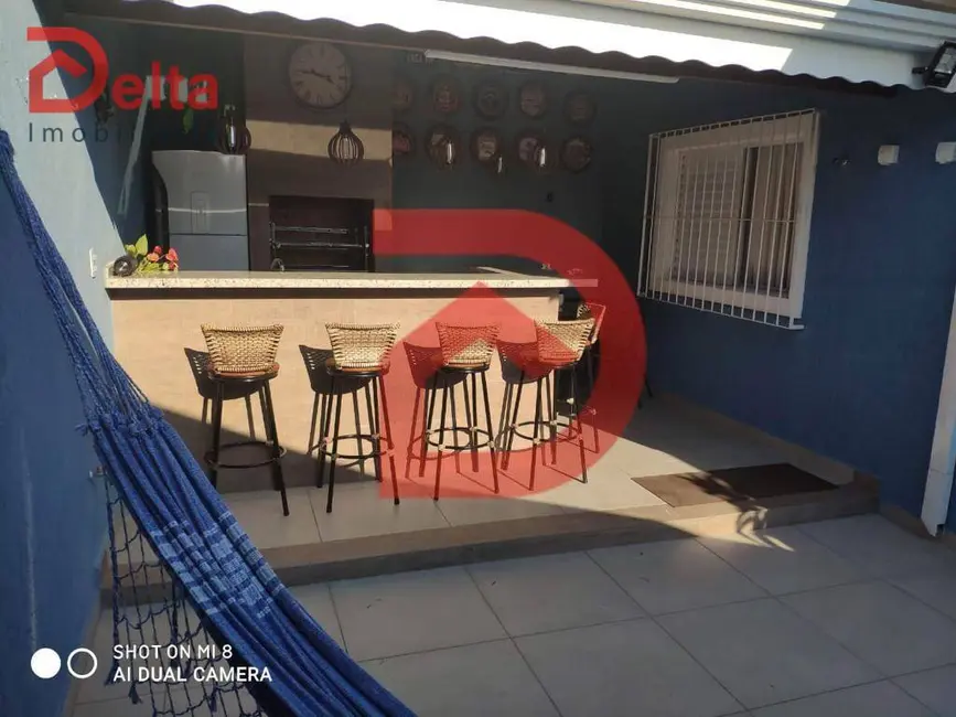 Casa com 3 quartos à venda, 175m2 em Nova Cerejeira, Atibaia - SP - imagem 3 Foto 3 de Casa com 3 quartos à venda, 175m2 em Nova Cerejeira, Atibaia - SP