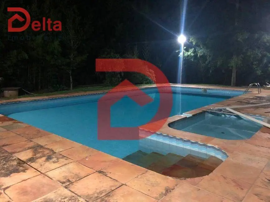 Foto 2 de Chácara com 4 quartos à venda, 1500m2 em Portão, Atibaia - SP