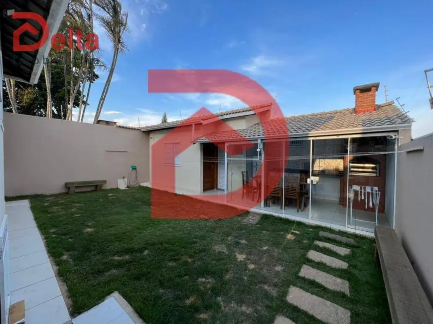 Foto 2 de Casa com 3 quartos à venda, 300m2 em Atibaia - SP