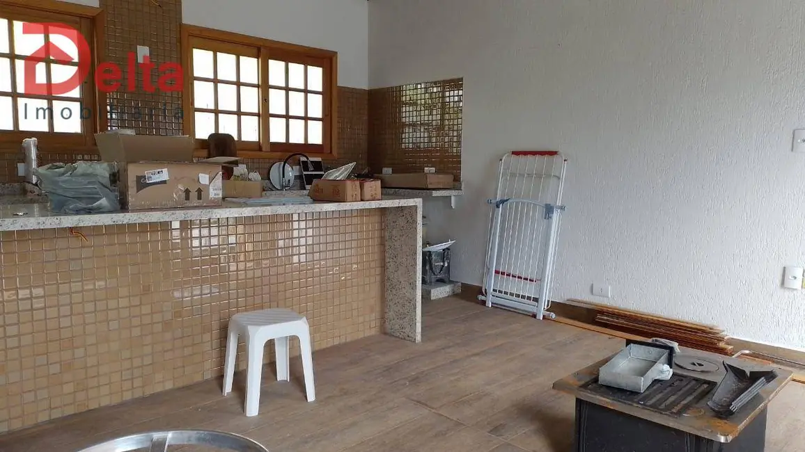Foto 2 de Casa com 1 quarto à venda, 1000m2 em Atibaia - SP