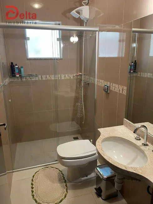 Foto 6 de Casa com 3 quartos à venda, 350m2 em Parque Residencial Itaguaçu, Atibaia - SP