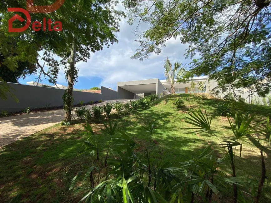 Foto 3 de Casa de Condomínio com 4 quartos à venda, 1058m2 em Atibaia - SP