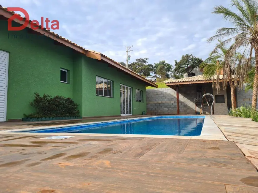 Foto 1 de Casa com 3 quartos à venda, 1000m2 em Atibaia - SP