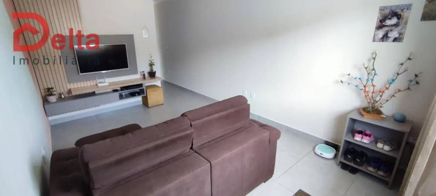 Foto 6 de Casa com 3 quartos à venda, 150m2 em Vila Petrópolis, Atibaia - SP