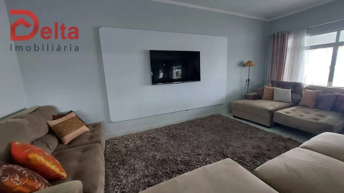 Foto 8 de Casa com 3 quartos à venda, 825m2 em Jardim Centenário, Atibaia - SP