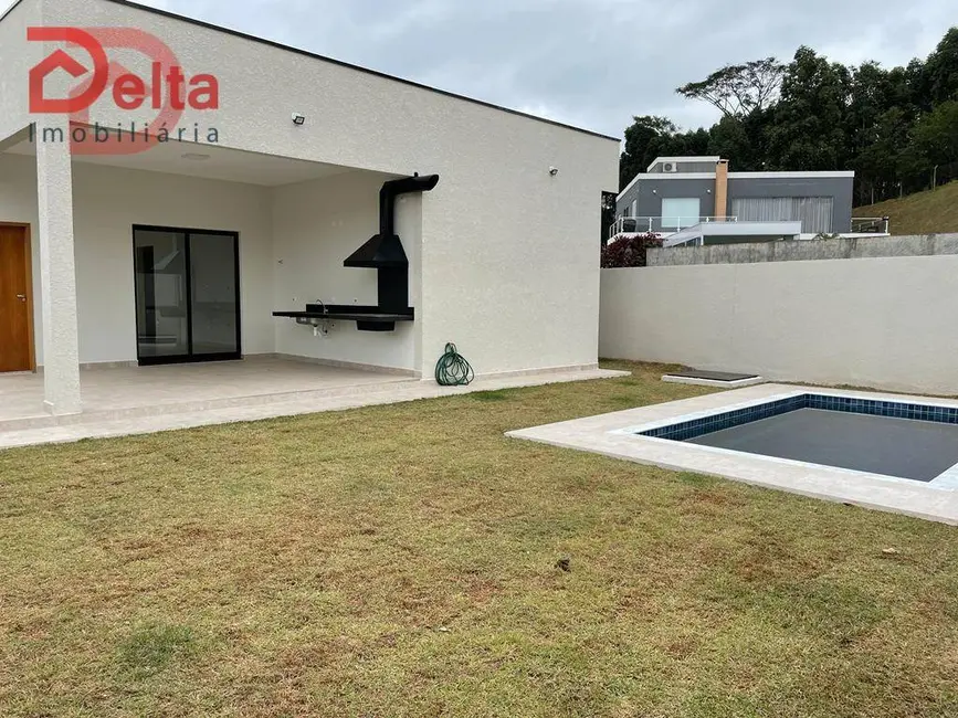 Casa de Condomínio com 3 quartos à venda, 360m2 em Atibaia - SP - imagem 2 Foto 2 de Casa de Condomínio com 3 quartos à venda, 360m2 em Atibaia - SP