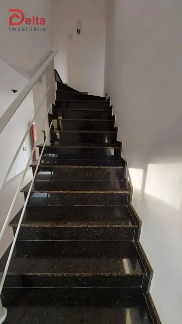 Foto 4 de Casa de Condomínio com 2 quartos à venda, 103m2 em Jardim Estância Brasil, Atibaia - SP