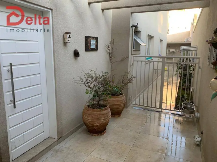 Casa com 3 quartos à venda, 299m2 em Jardim Paulista, Atibaia - SP - imagem 3 Foto 3 de Casa com 3 quartos à venda, 299m2 em Jardim Paulista, Atibaia - SP