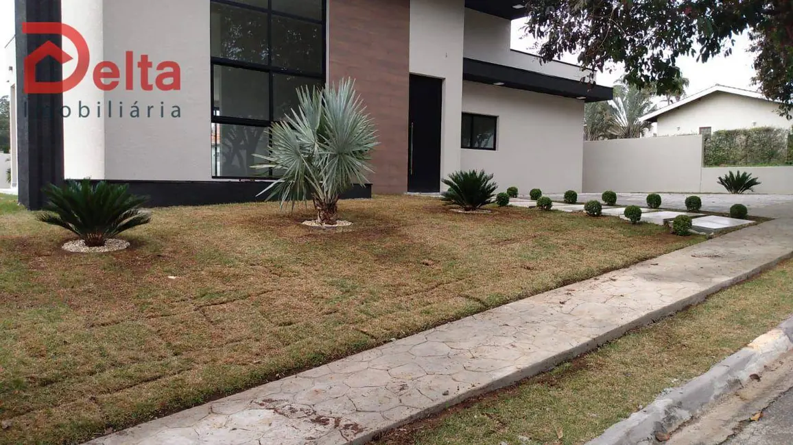 Foto 3 de Casa de Condomínio com 3 quartos à venda, 800m2 em Atibaia - SP