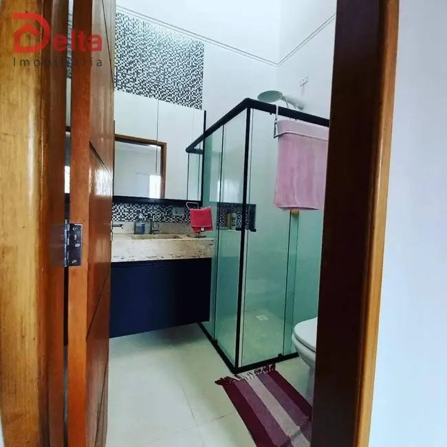 Casa com 2 quartos à venda, 200m2 em Jardim das Cerejeiras, Atibaia - SP - imagem 3 Foto 3 de Casa com 2 quartos à venda, 200m2 em Jardim das Cerejeiras, Atibaia - SP