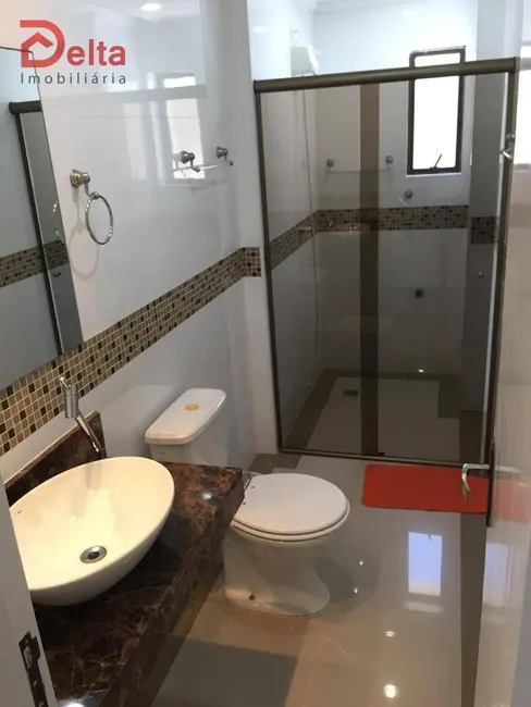 Foto 2 de Apartamento com 4 quartos à venda, 136m2 em Vila Maia, Guaruja - SP