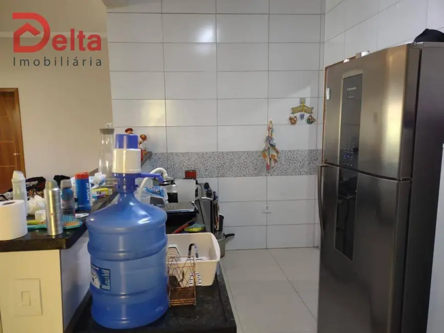 Foto 3 de Chácara com 3 quartos à venda, 1000m2 em Jardim Estância Brasil, Atibaia - SP