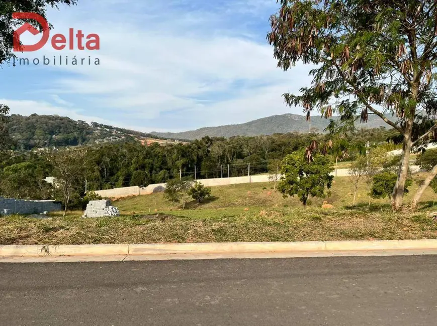 Foto 3 de Terreno / Lote à venda, 772m2 em Alpes de Atibaia, Atibaia - SP